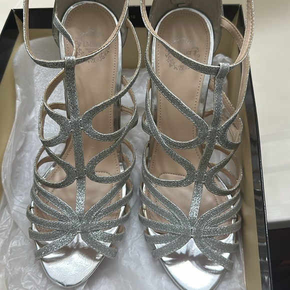 Classy heels - Picture 2 of 5